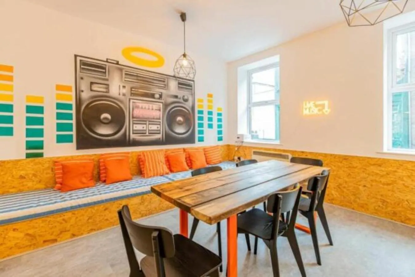 Horse & Groom Apartments Κάρντιφ